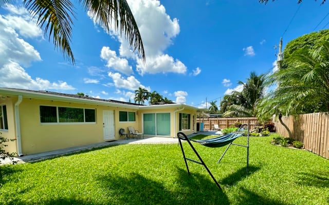 Oasi tranquilla in Florida: Camera, bagno e ingresso privati