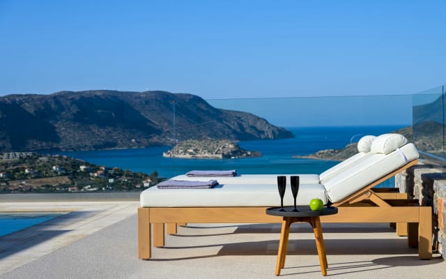 Villa Bright, jusqu'à 6 personnes, vue panoramique sur la mer, piscine,