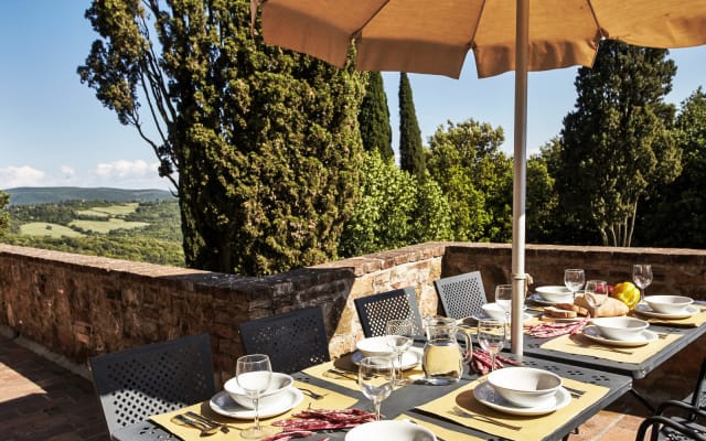 CASTAGNOLO apartment in the beautiful Tuscan countryside