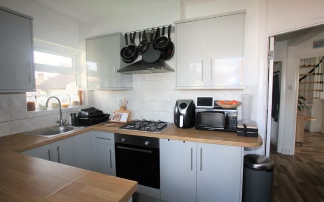 Large Double bedroom in Tooting London