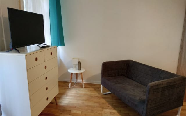 Acogedor estudio cerca de metro 2 y 4