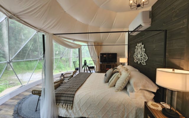 Bunny Bungalow a romantic private getaway in Hocking Hills