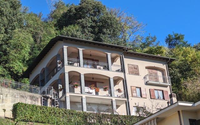 Villa Le Arcate Lake Maggiore area Offers accommodation 7 minutes from