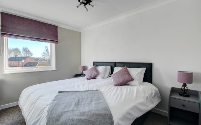 Apartamento T2 com serviços de alojamento em Milton Keynes