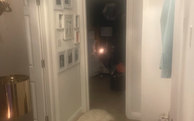 Suitable for a single guy one or two nights