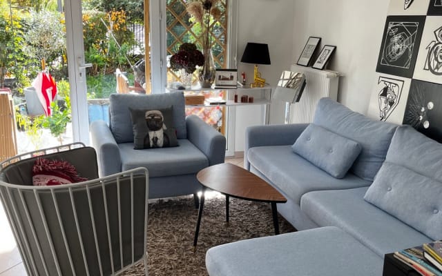 Chambre dans appartement en rez de jardin avec petit déjeuner