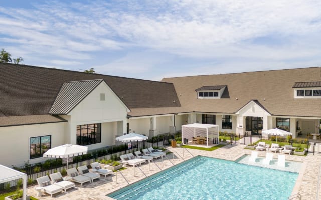 Private Room 10 miles south of BNA