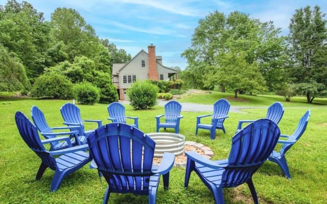 Hübsches Ferienhaus mit 3 Schlafzimmern in der Nähe der Route 151 und...