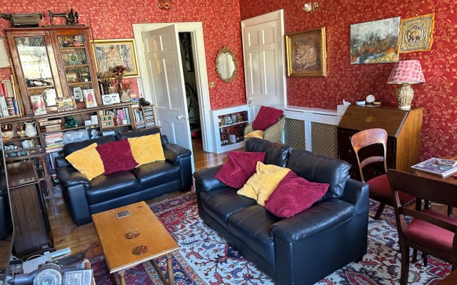Apartamento de qualidade no centro de Edimburgo em Georgian Newtown.