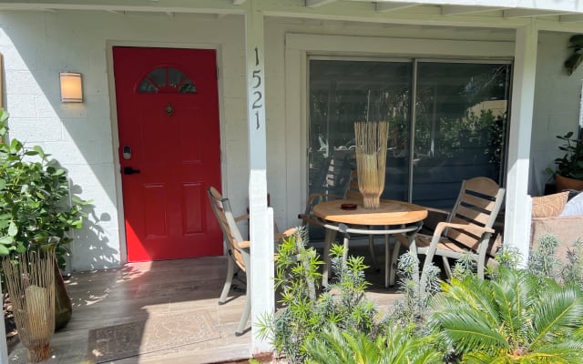 Guest house beautiful gardens all rooms are one bedrooms full kitchens - Picture 11