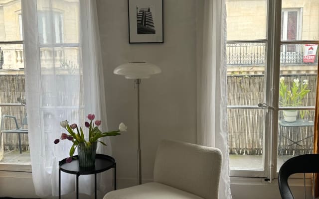 Apartment with sofa bed, balcony and view of the Eiffel Tower