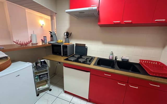 Amplio y confortable estudio con aparcamiento cerca de Valenciennes