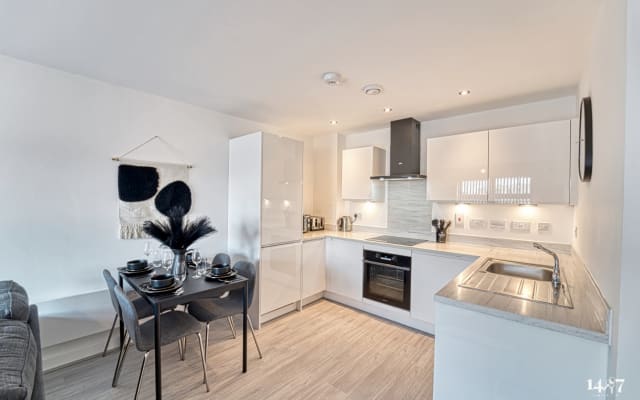 Alójese con estilo: 'The Noir One', apartamento urbano de 2 camas con...