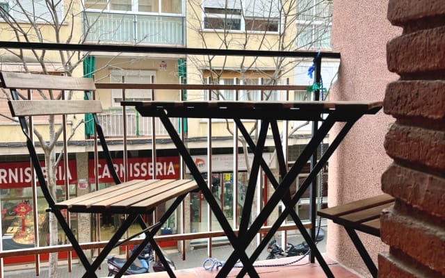 It will be a pleasure to have you in my home. Single room available - Picture 6