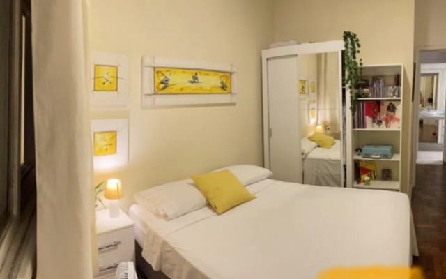 Quarto aconchegante em Copacabana