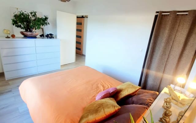 Casa 1 dormitorio jardín piscina zona tranquila a 5 minutos andando de la playa - Foto 11