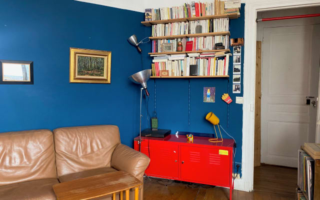 Charming studio with Eiffel Tower view
Buttes Chaumont