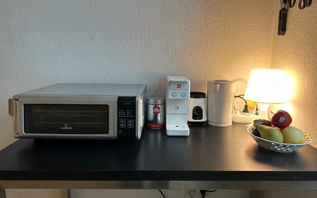 Annonce de Montes sur misterb&b - Air fryer and espresso machine. 
