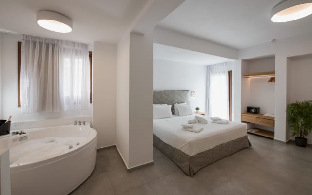Natura Luxury Boutique Hotel Skopelos