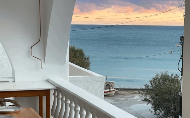 Lulu's - Splendour by the Sea, Kastri