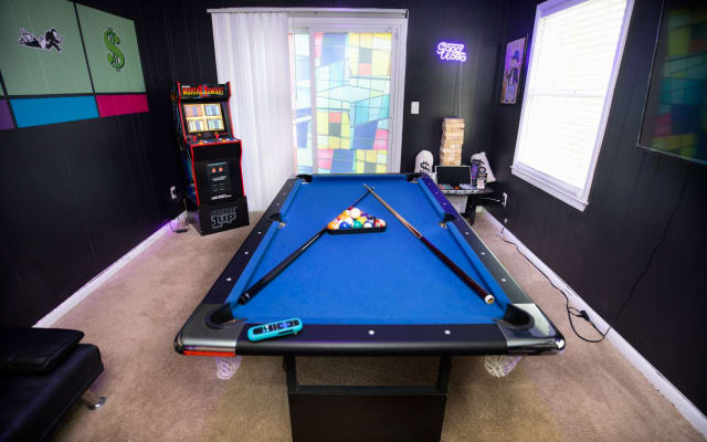 4 SCHLAFZIMMER 9BETTEN, POOL-TISCH, ARKADE SPIEL SPASS HAUS IN ATL