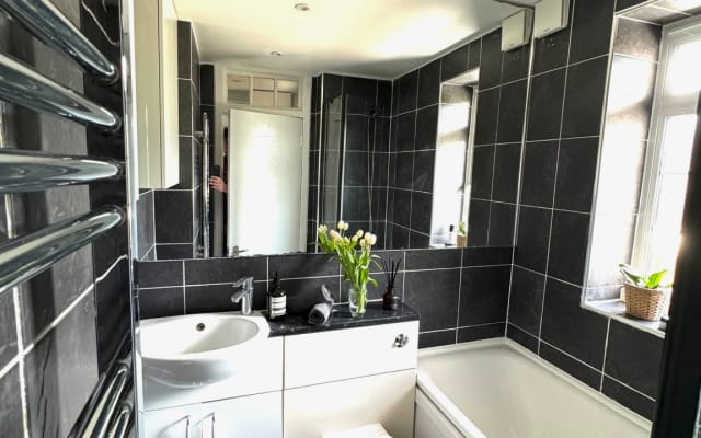 Kürzlich renovierte 1-Schlafzimmer-Wohnung in Maida Vale!