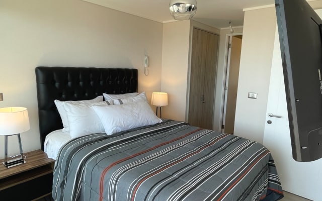Bellissimo appartamento con vista mare e posto auto privato.