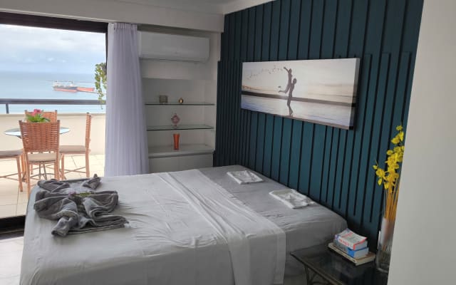 Flat Frente Mar com Terraço // Front Sea View  Apartment with Terrace