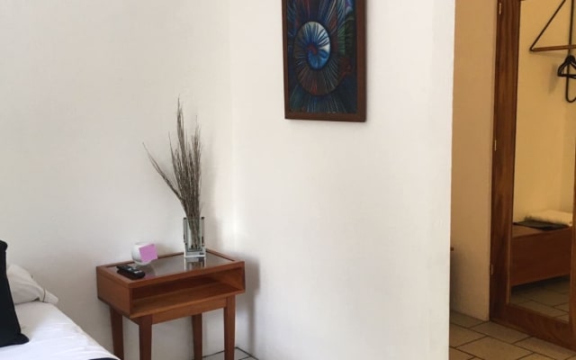 La mejor ubicación. A unos pasos del mar, embarcadero y servicios!