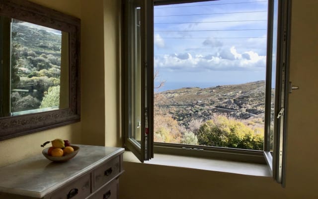 Casa accogliente per buongustai ad Apoikia, vicino alla sorgente...