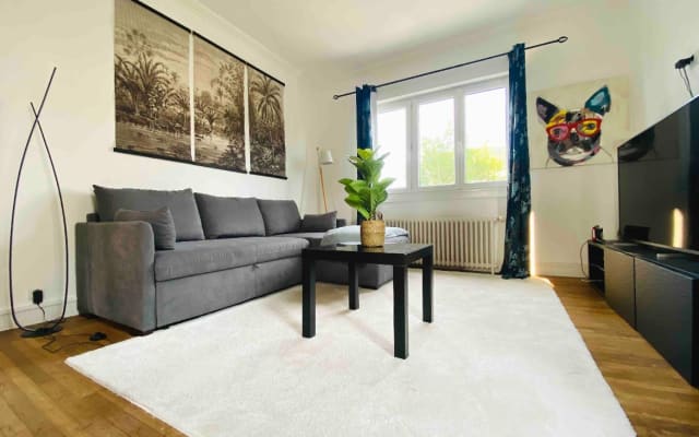 Chic town house with garden