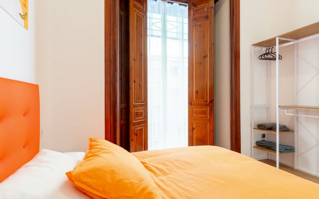  Chambre double orange dans le centre de Séville - Photo 11