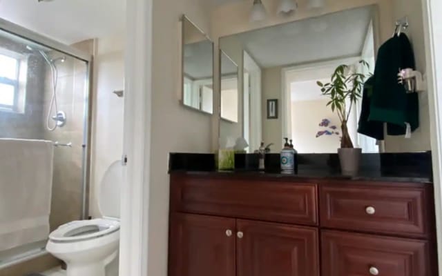 Se alquila acogedora habitación con baño privado - Foto 6