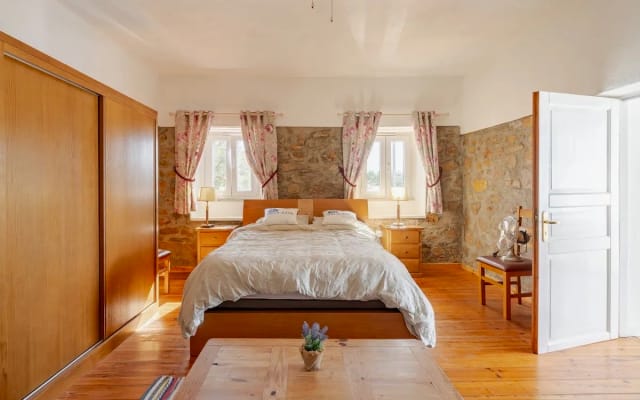 Exclusive use of entire Villa, Heated Pool, Gym, Games Room & Cinema