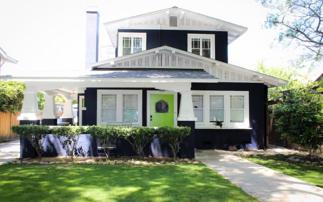 Rare upstairs apartment in 1920's Craftsman Airplane Bungalow