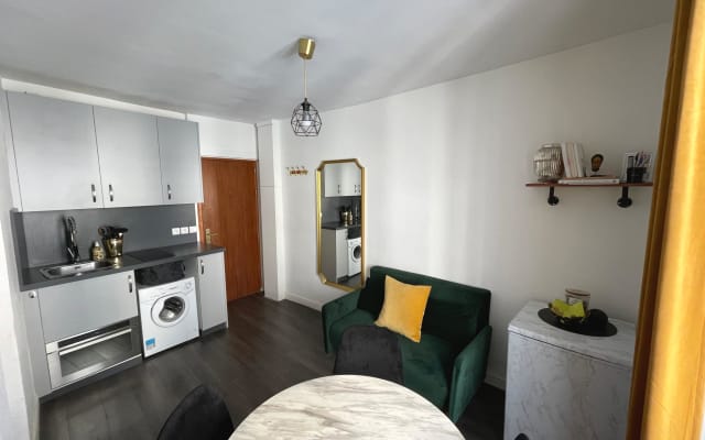 Cosy apartment near the Champs Elysées