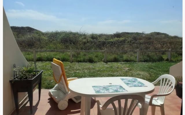 Studio tranquillo con terrazza soleggiata