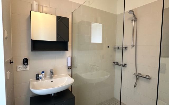 1 Schlafzimmer/Wohnküche im LGBTI* Haus in Berlin Schöneberg