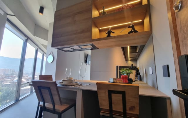 Helle, luxuriöse Wohnung mit atemberaubender Aussicht Arbeitsbereich