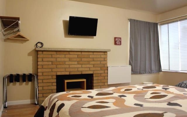 RB- Quarto duplo com casa de banho partilhada - Brighton Guesthouse