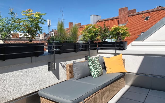 !! Super central, yet very quiet Guestroom in a Rooftop Flat! :-) - Picture 9