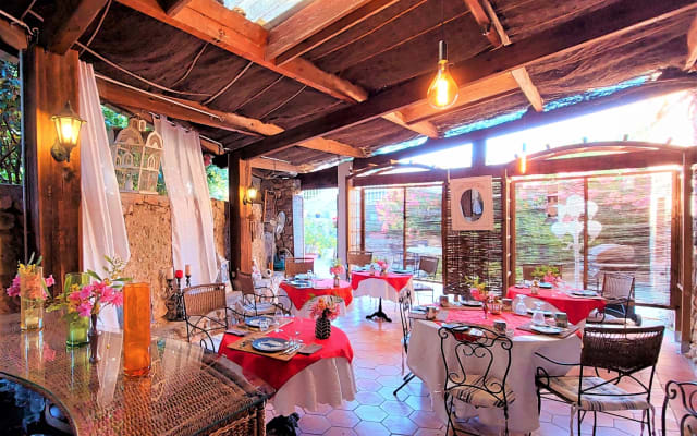 Bertrands Inserat auf misterb&b - Salle de petit déjeuner et dîner