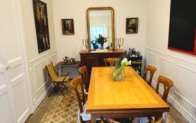 CALM ROOM IN UNBEATABLE LOCATION - Picture 6