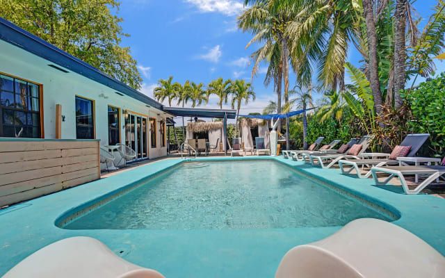 Private Gay Studio With Heated Pool and Clothing Optional