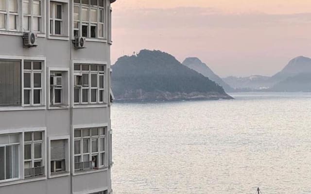 Elegante appartamento a Copacabana con vista sul mare