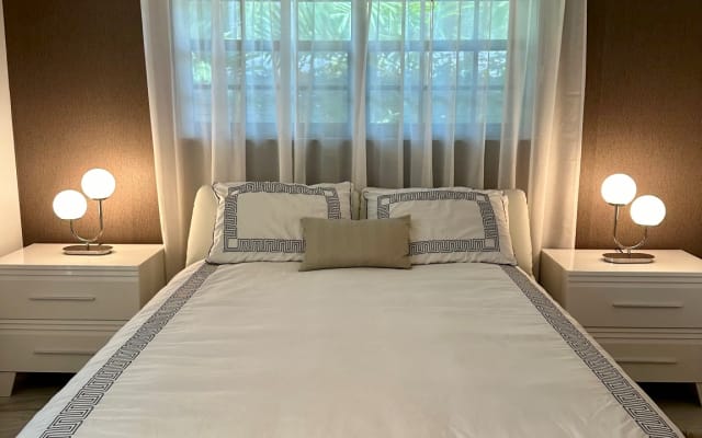 Quarto privado numa localização privilegiada em Miami! Desfrute da...