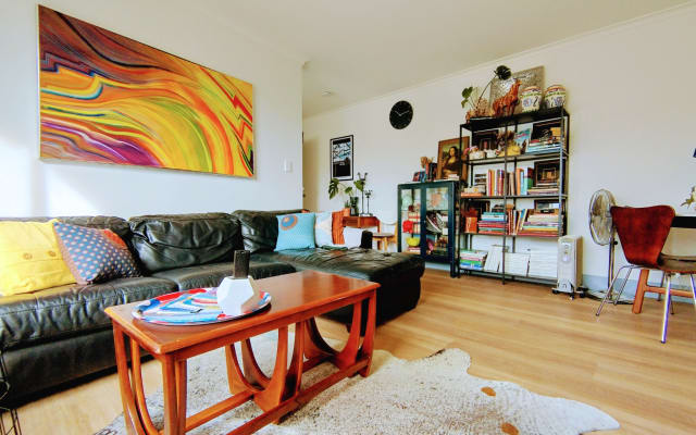 Newly renovated large stylish comfy apartment + Car Park - Picture 15