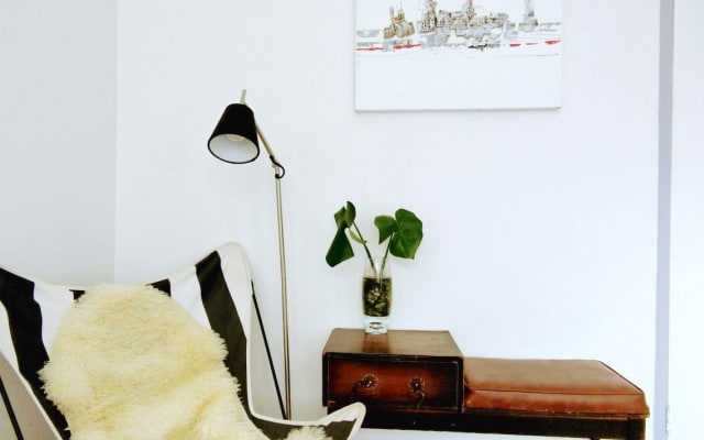 Newly renovated large stylish comfy apartment + Car Park - Picture 21