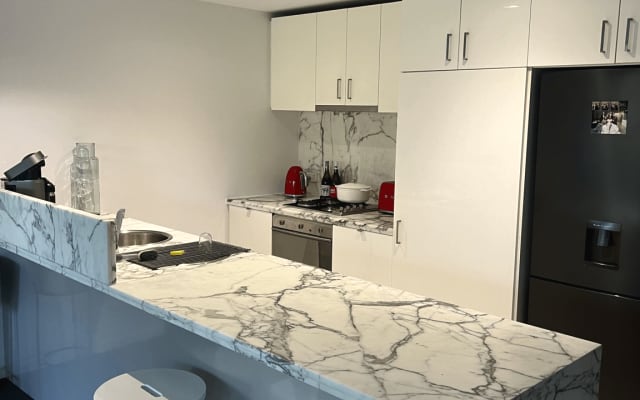 Aaron's listing on misterb&b - Shared Kitchen