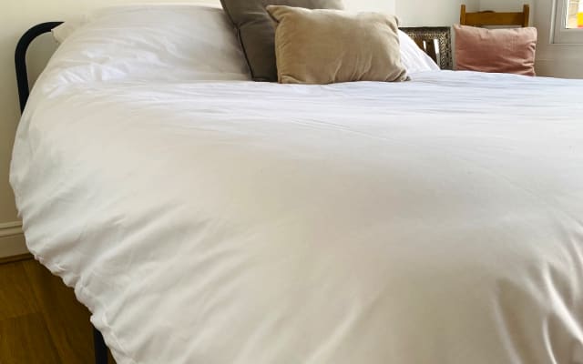 London Stay with Private Bathroom